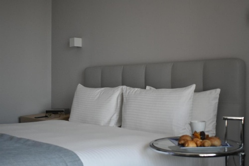 ParkTower Suites image 1