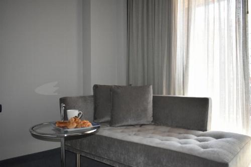 ParkTower Suites image 2