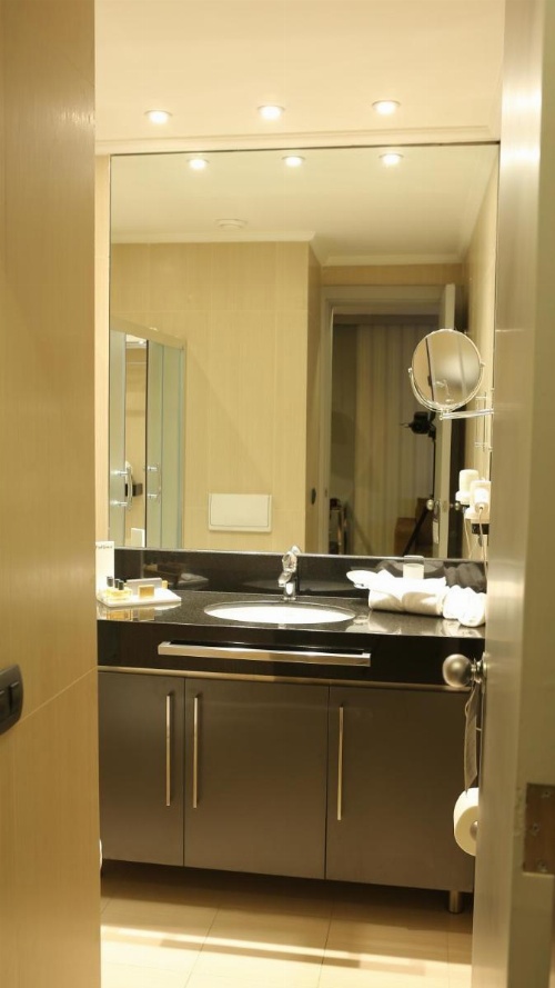 ParkTower Suites image 36