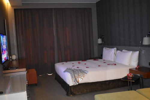 ParkTower Suites image 6